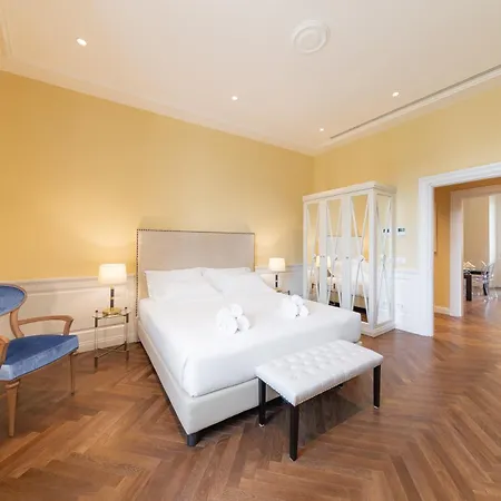 Algila Luxury Torrigiani Apartmanhotel Firenze