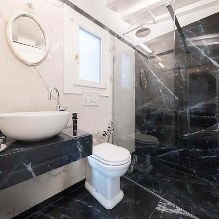 Algila Luxury Torrigiani Apartmanhotel Firenze