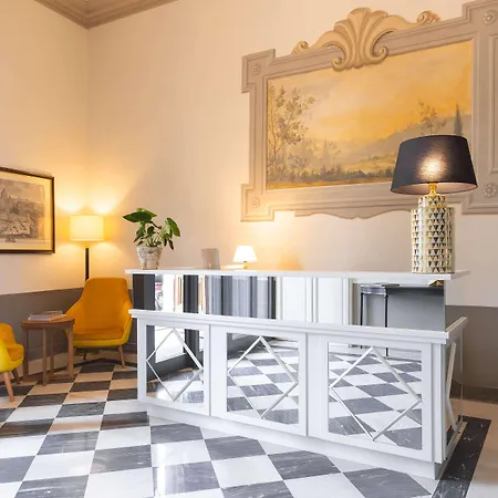 Aparthotel Algila Luxury Torrigiani 4*