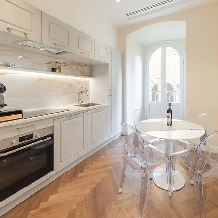 Algila Luxury Torrigiani Aparthotel Florencie